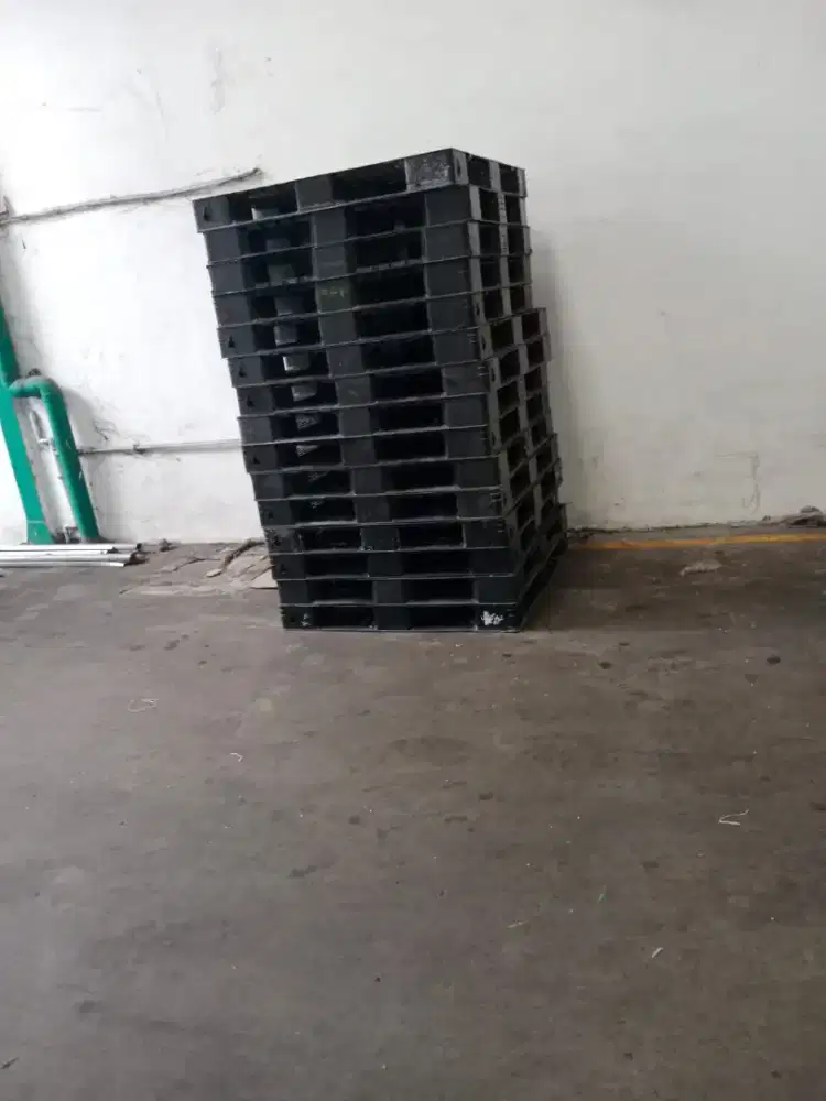 Palet plastik baru dan bekas dengan harga yang murah