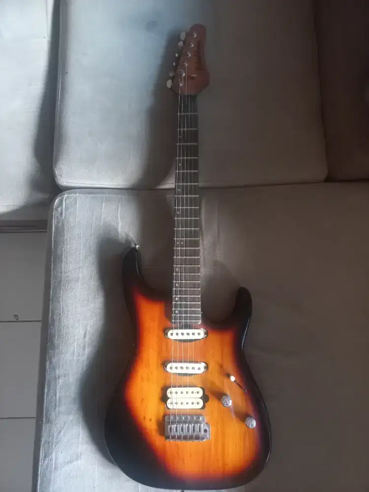 Gitar merk washburn mercury asli original MIK