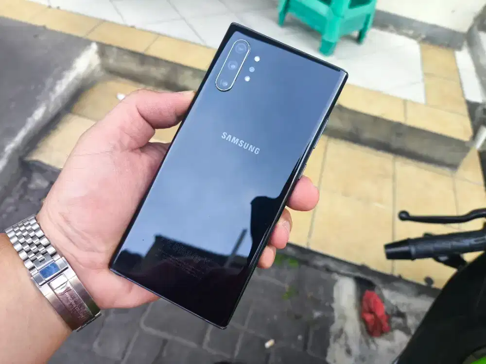 Disc Brp Enaknya ? - Samsung Galaxy Note 10 Plus 12/256GB Resmi SEIN