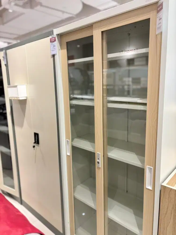 Ready lemari arsip penyimpanan bahan metal