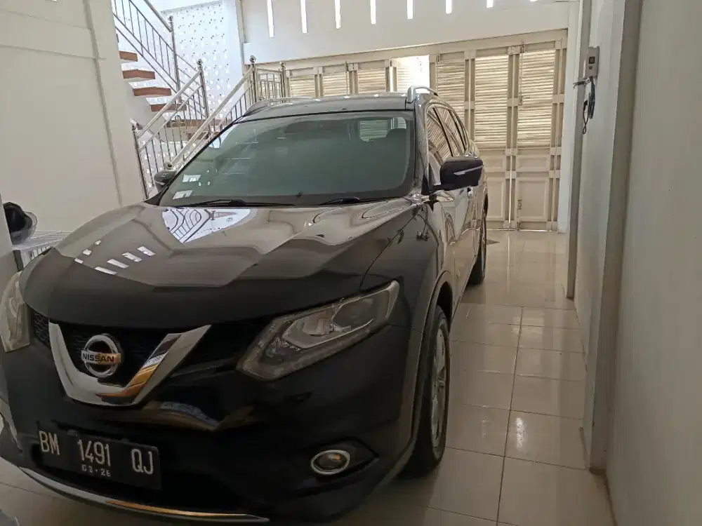 Nissan xtrail 2,5 CVT 2016 Nik 2015