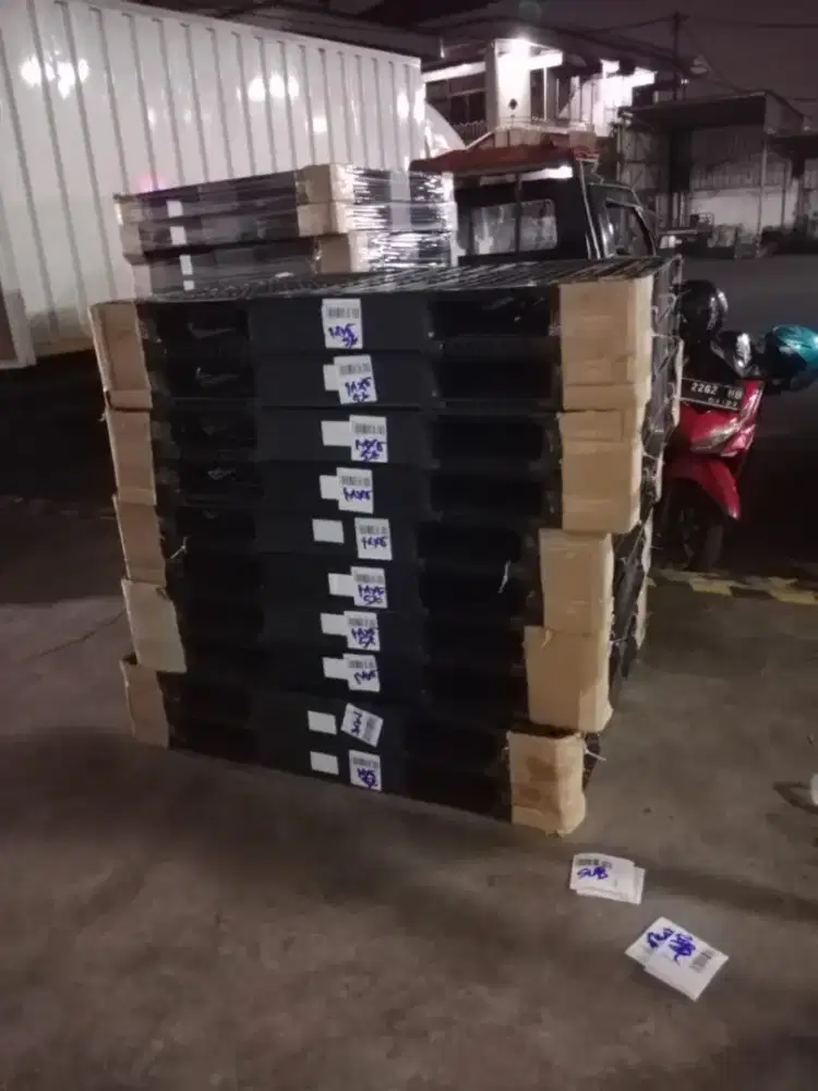 Jual palet plastik bekas dan baru dengan harga grosir