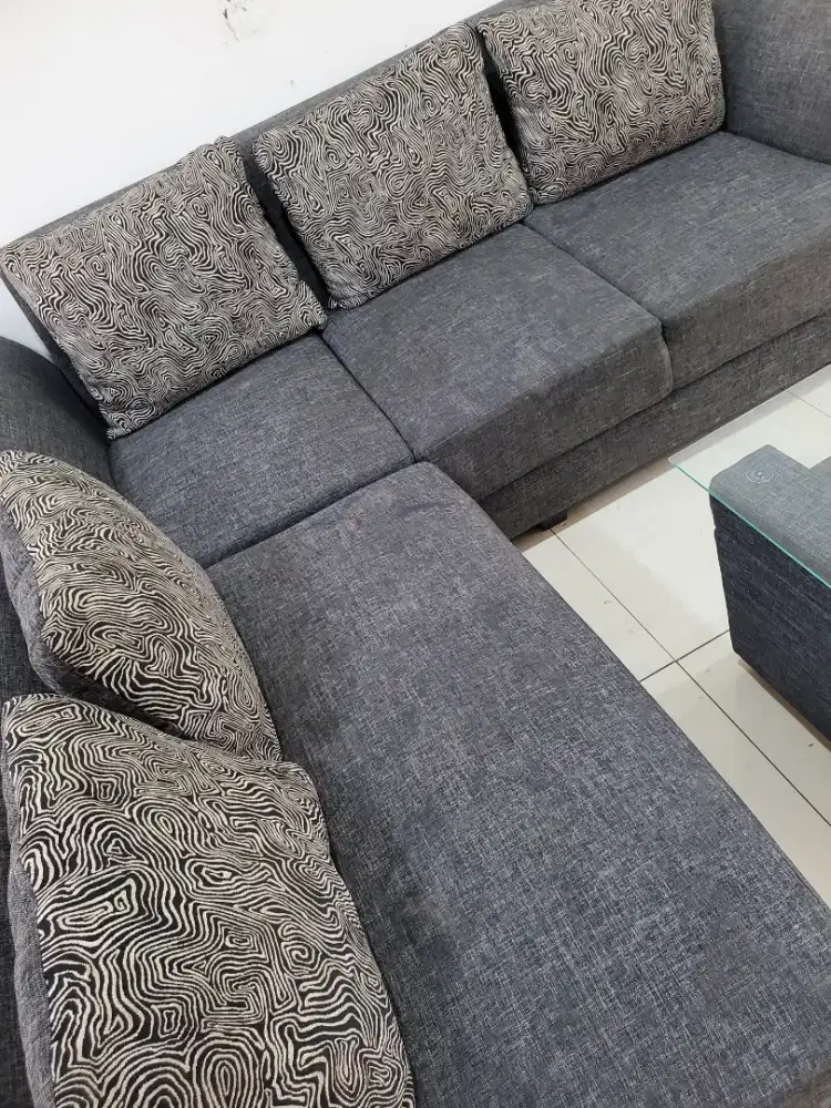 Sofa leter L set meja