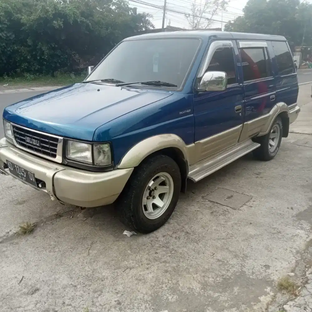 Di jual Isuzu Panther Hi-Sporty 2.5 1999 Full Body kaleng istimewa