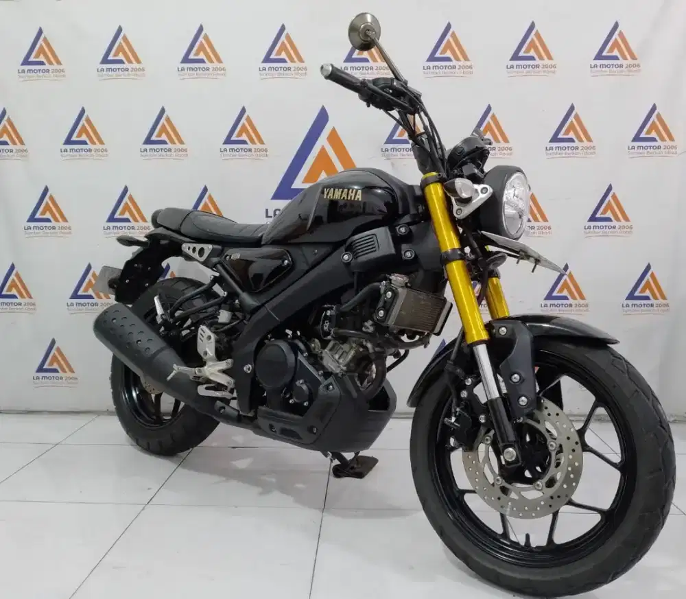 DP1,5 YAMAHA XSR THN 2023 (TT/KREDIT/CASH)