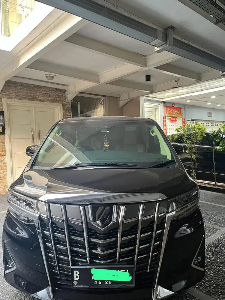 Alphard tangan pertama