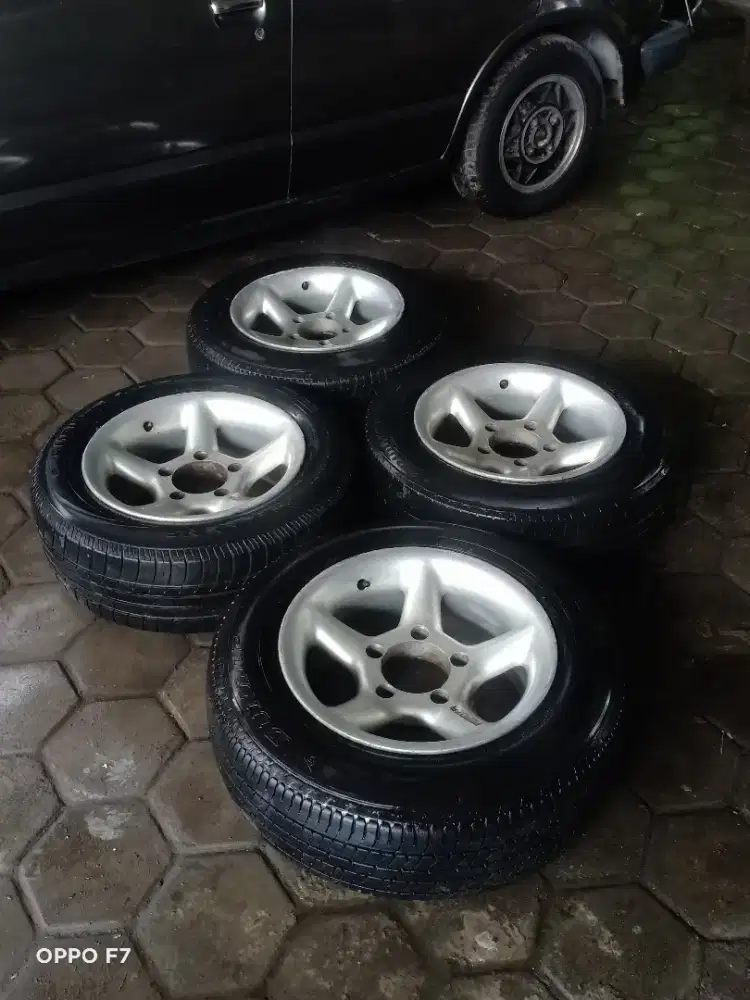 Velg+ban ori Feroza R 15