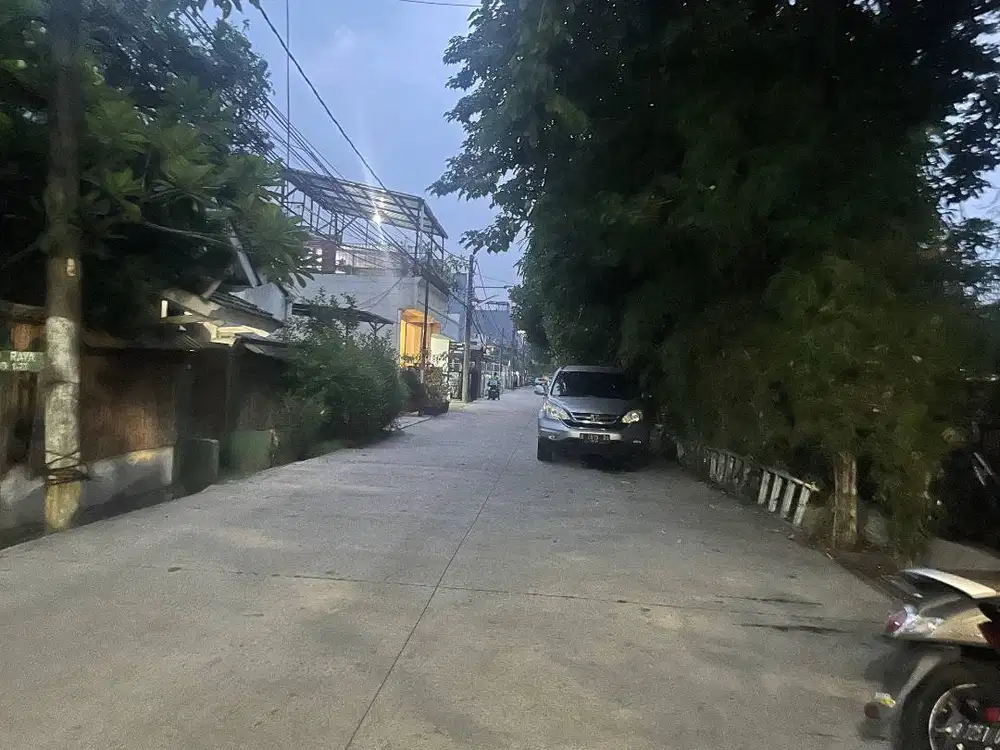 Rumah Hoek Hitung Tanah Janur Kuning Residence