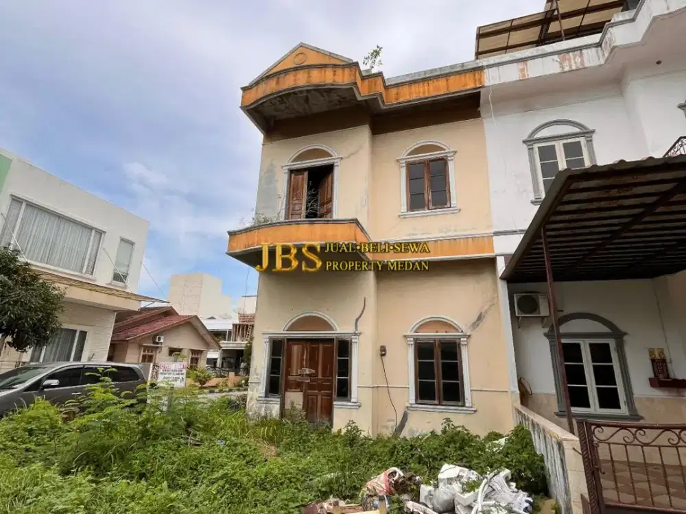 Rumah Hook 2.5 Tingkat Dijual di Komplek Cemara Asri Jalan Kiwi - Medan
