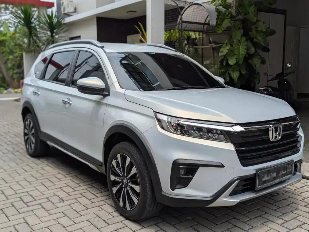 BR-V Prestige 2022 Low KM