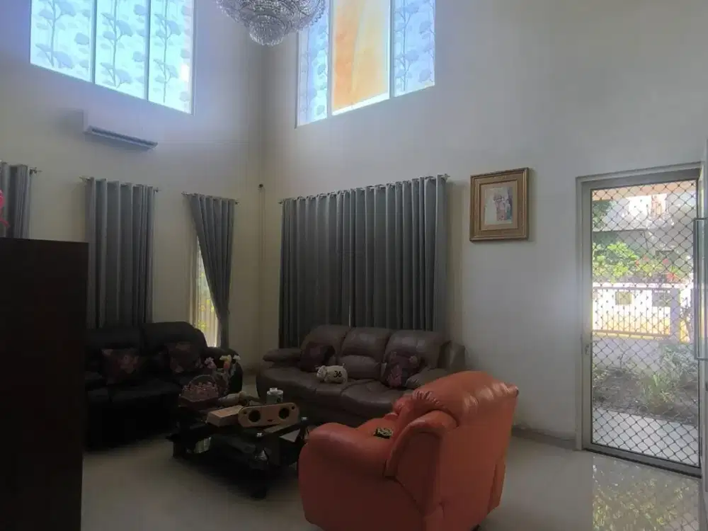Dijual Rumah Villa Valensia