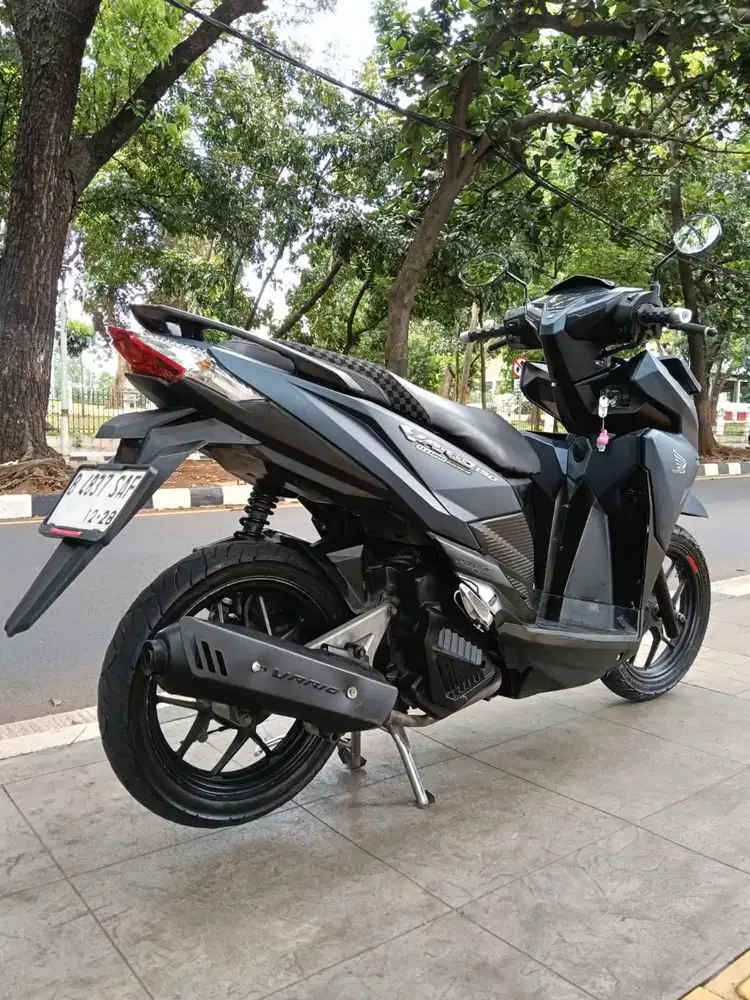 DIJUAL CASH HONDA VARIO 150 CBS ISS THN 2016 PAJAK IDUP SIAP PAKAI