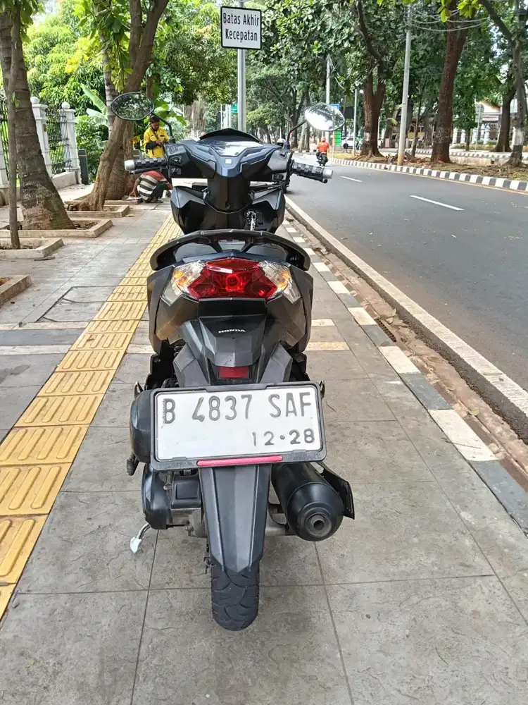DIJUAL CASH HONDA VARIO 150 LED OLD THN 2016 PJK ON SIAP PAKAI