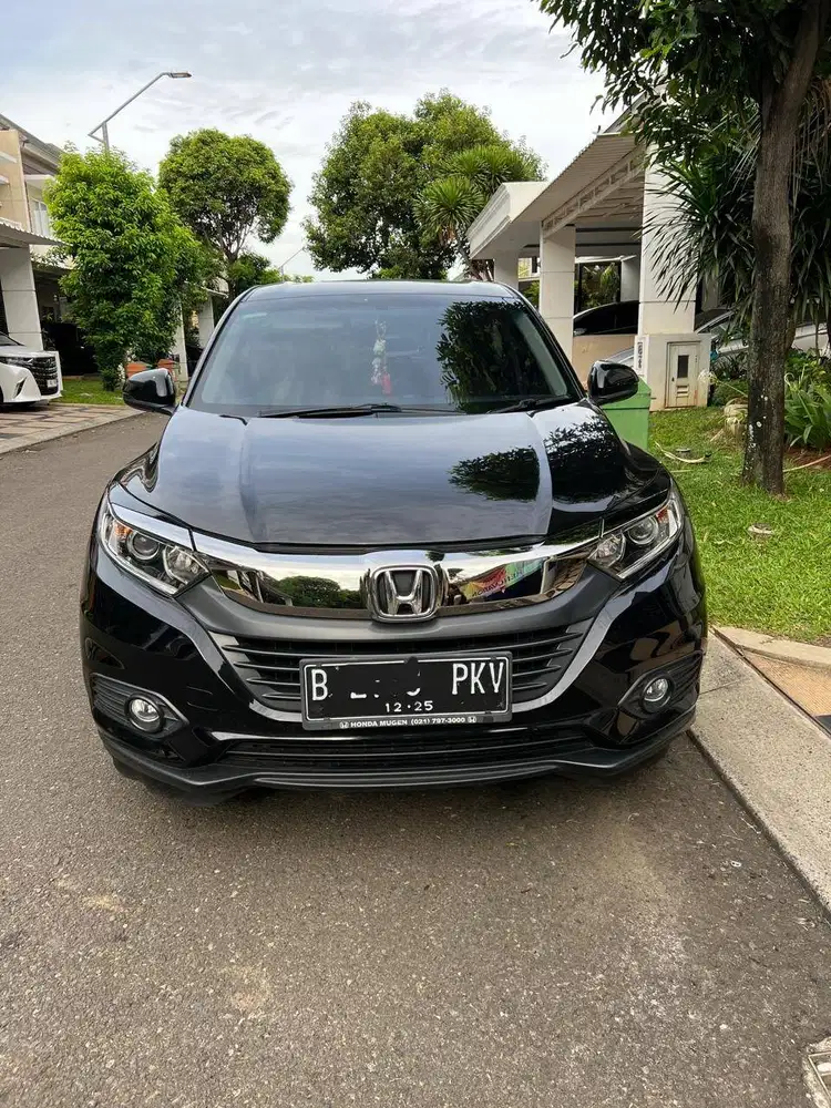 Honda HR-V 1.5 E SUV 2020 Hitam - Pakai Pribadi