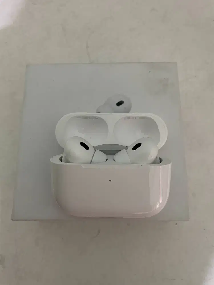 AirPods Pro Gen 2 iBox – Like New, Fullset, Siap Pakai!
