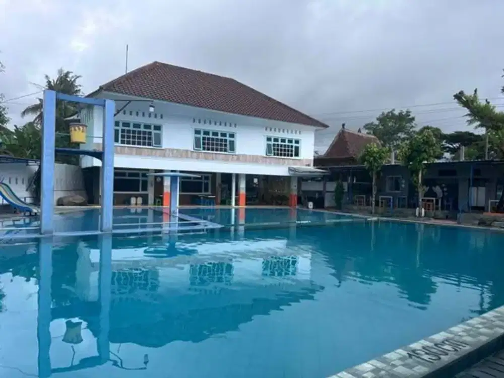 Dijual Rumah Luas dengan Kolam Renang Umum Cocok untuk Villa Hunian & Investasi Liburan