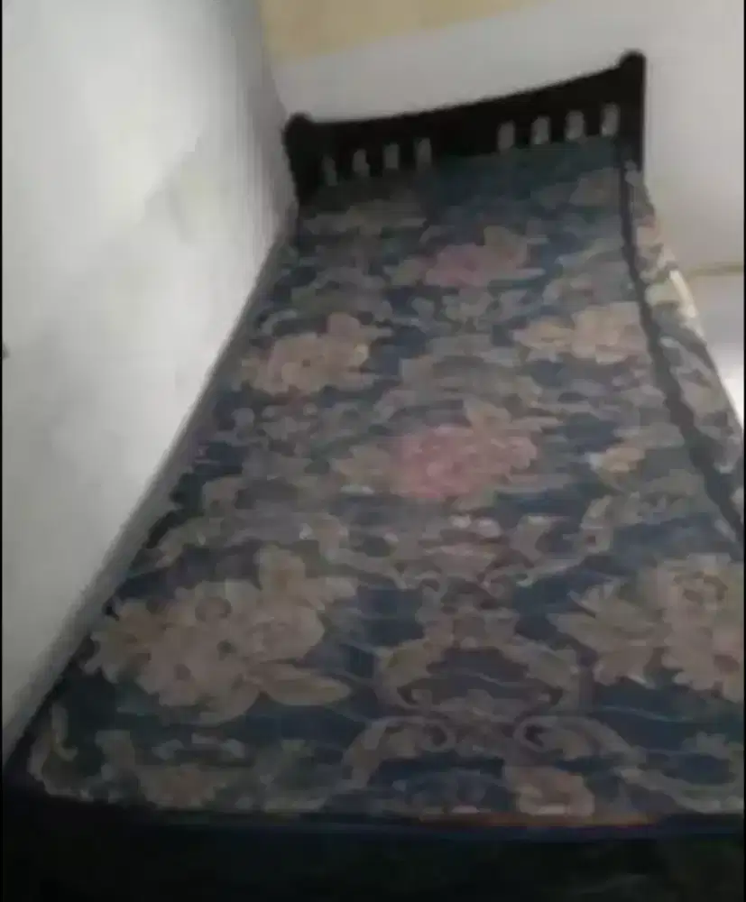 TEMPAT TIDUR KAYU NO 3 + KASUR BUSA