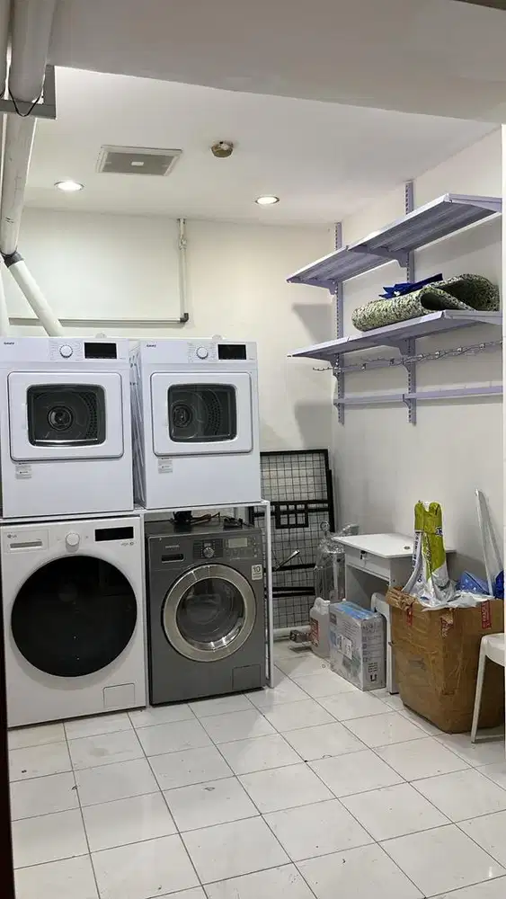 Loker laundry kalibata city