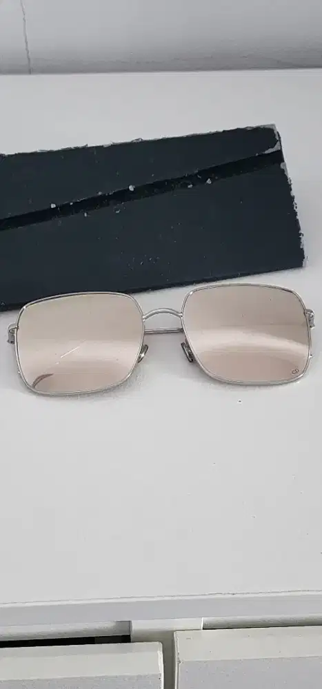 Kaca mata Dior silver authentic