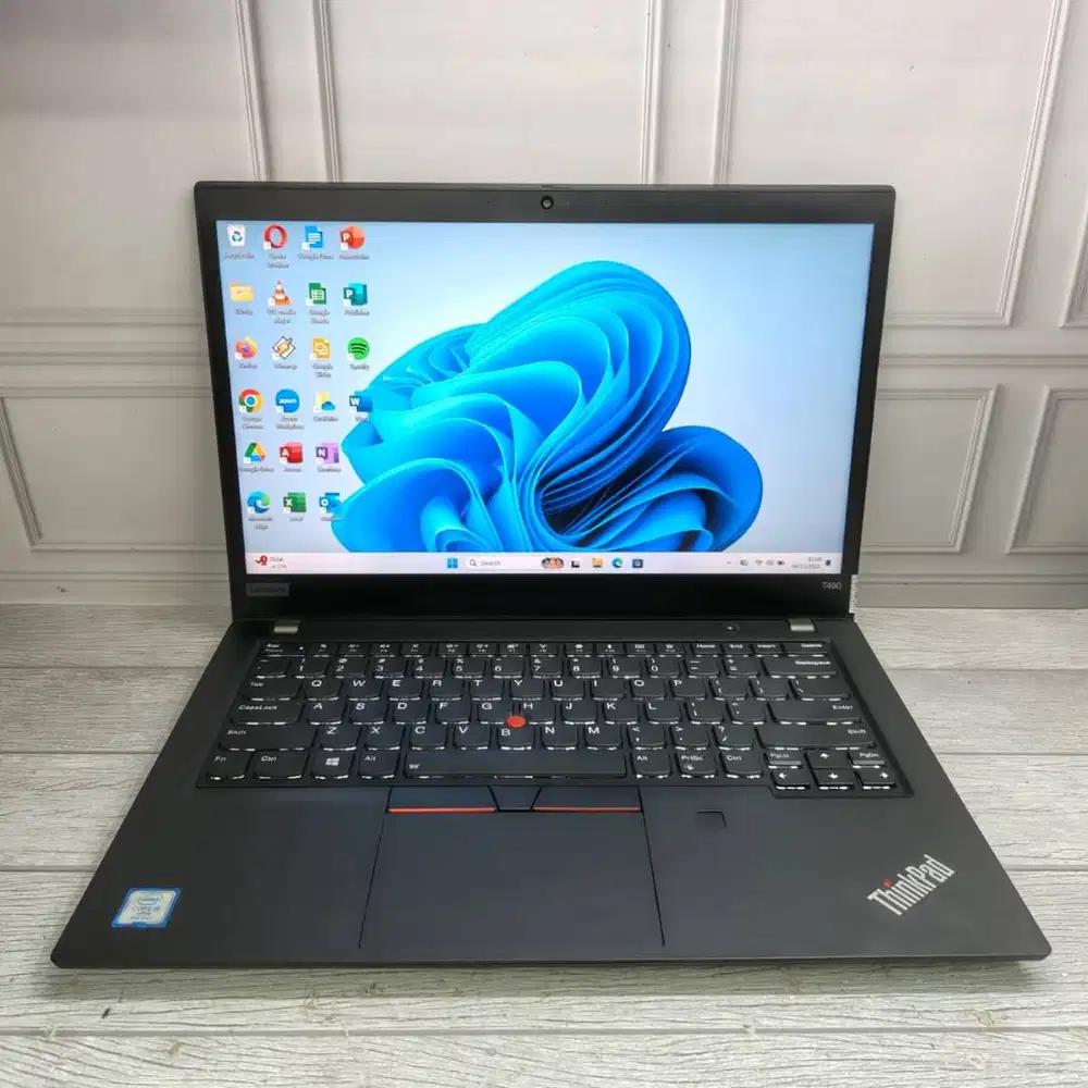 LAPTOP LENOVO THINKPAD  T490 TOUCHSCREEN