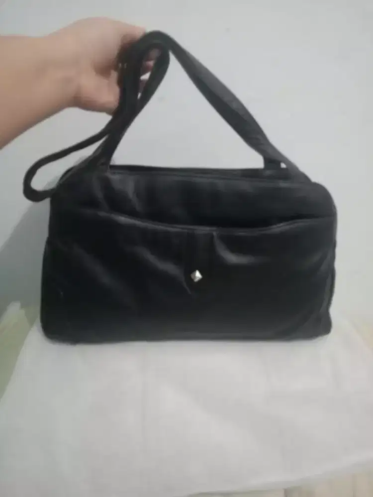 Tas Kulit second branded import