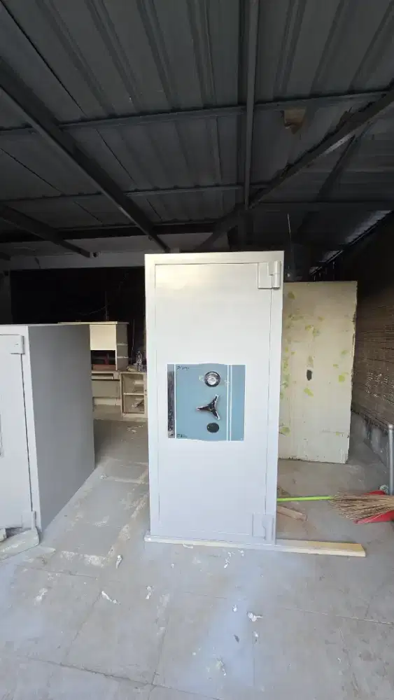 Brangkas priority jumbo