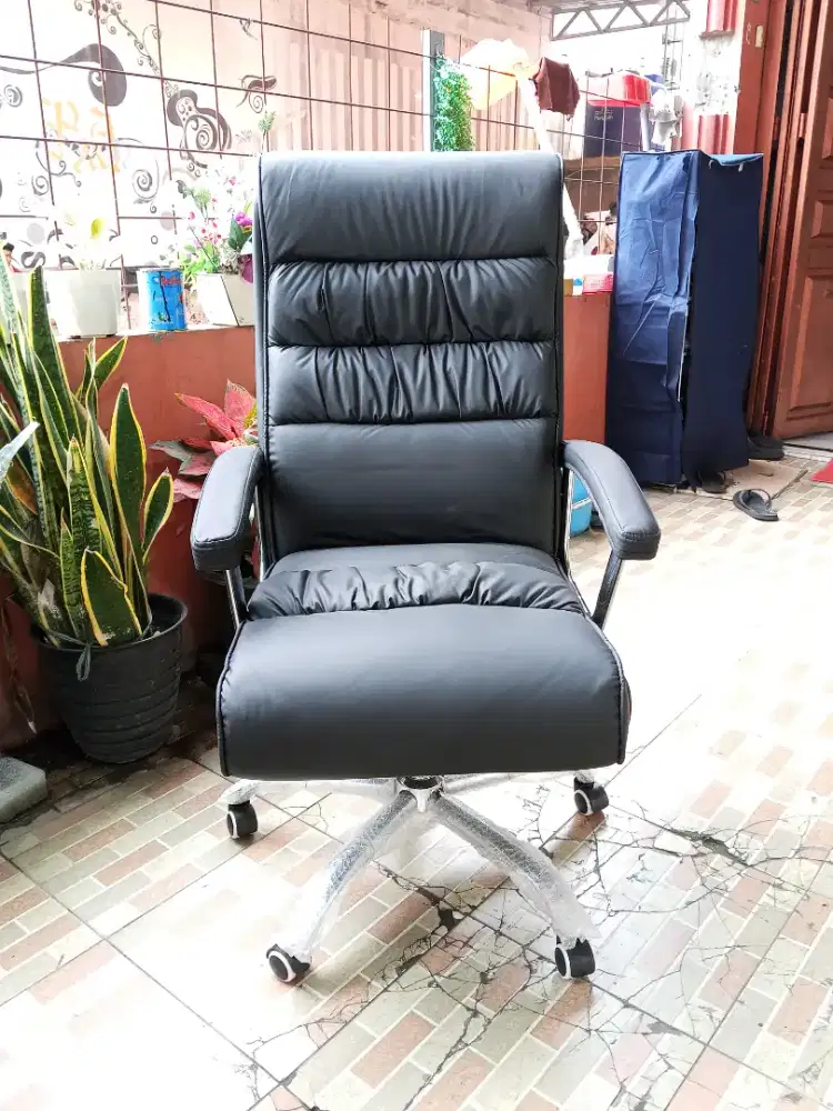 Kursi direktur  murah