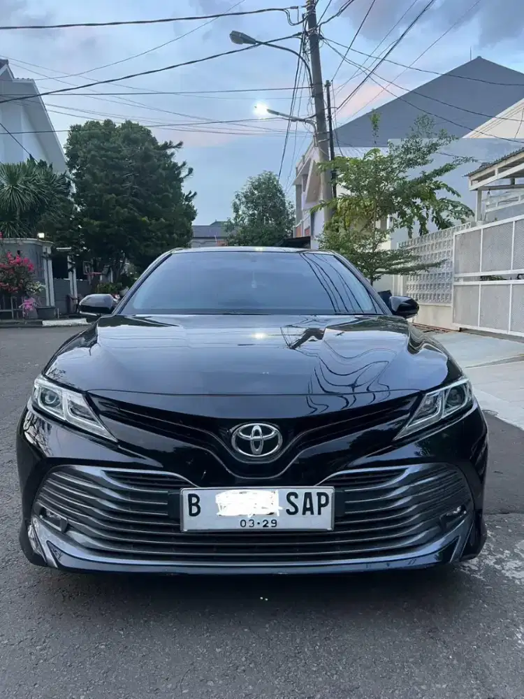 Toyota Camry 2.5 V Tahun 2019