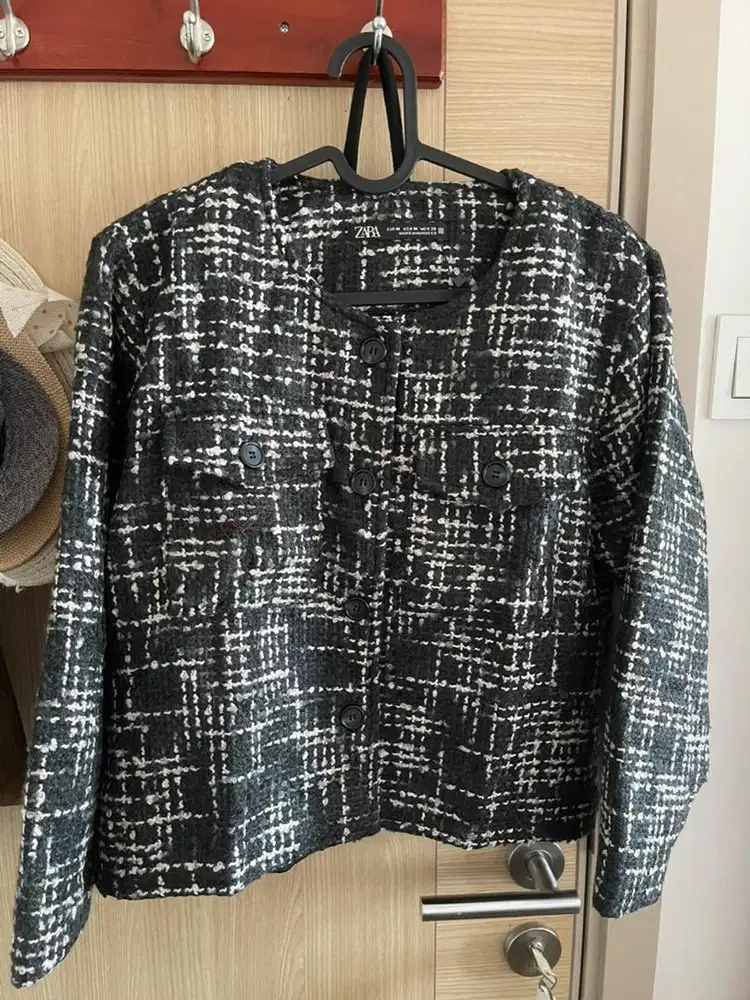 Blazer wanita Zara tweed