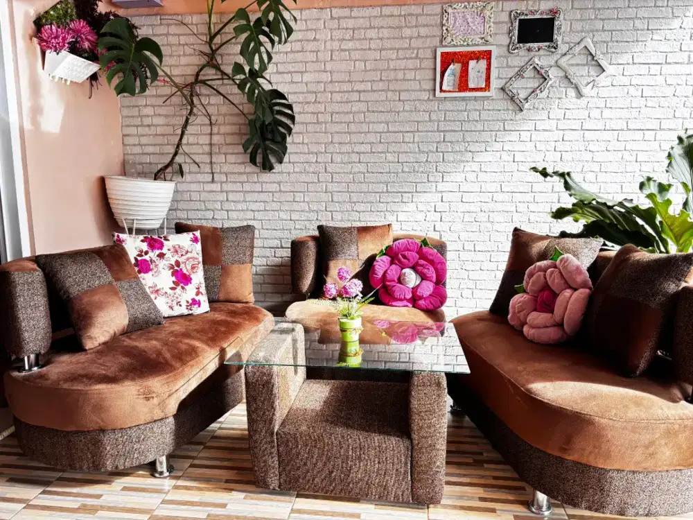 Sofa Beludru 2.2.1 Bonus Meja Cokelat