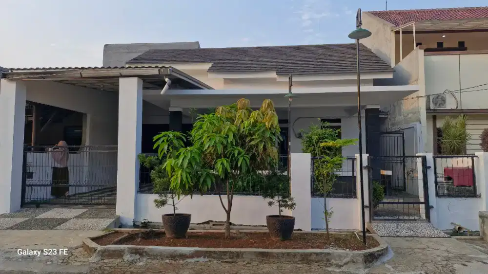 Rumah 1 lantai, LT 212, LB 140 di Rawalumbu.