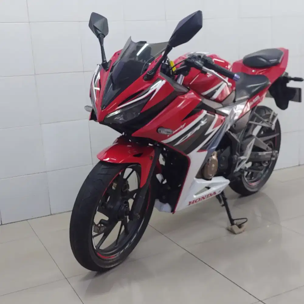 Honda CBR 150R 2018 dp 500rb