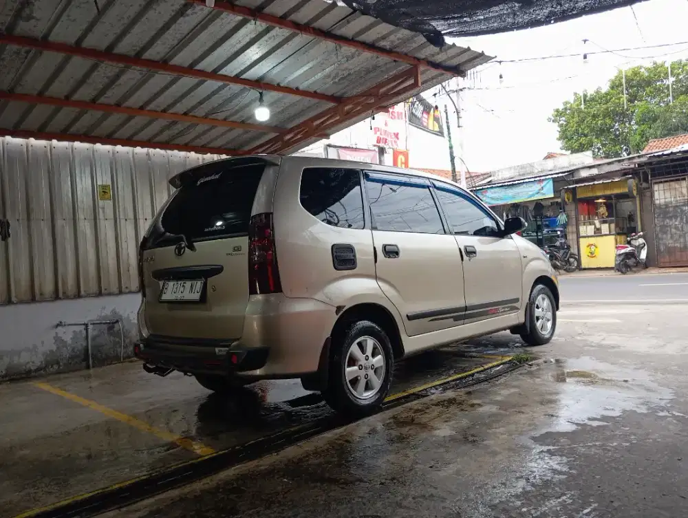 Toyota Avanza G