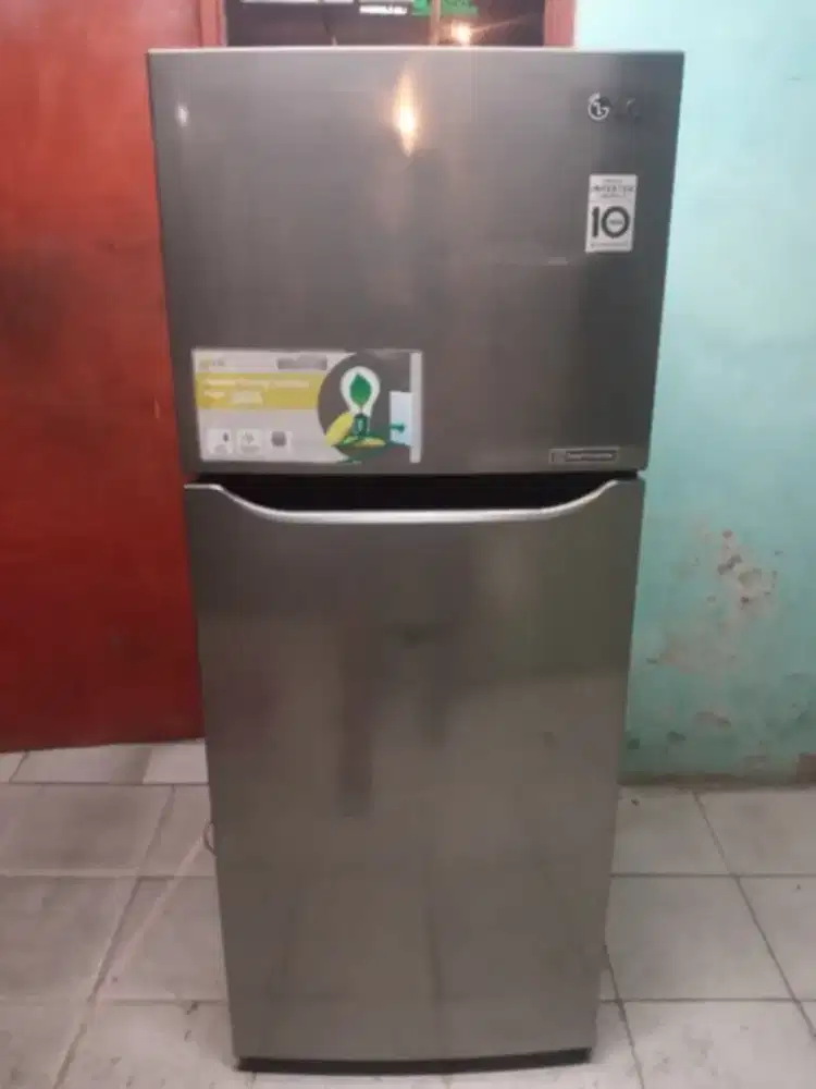 Di jual kulkas bekas LG