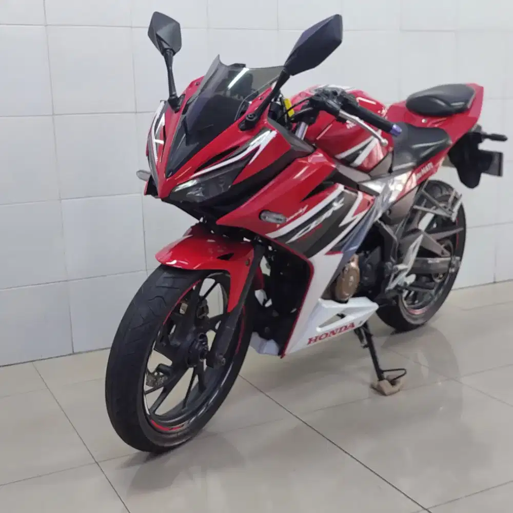 Honda CBR 150R 2018 dp 500rb