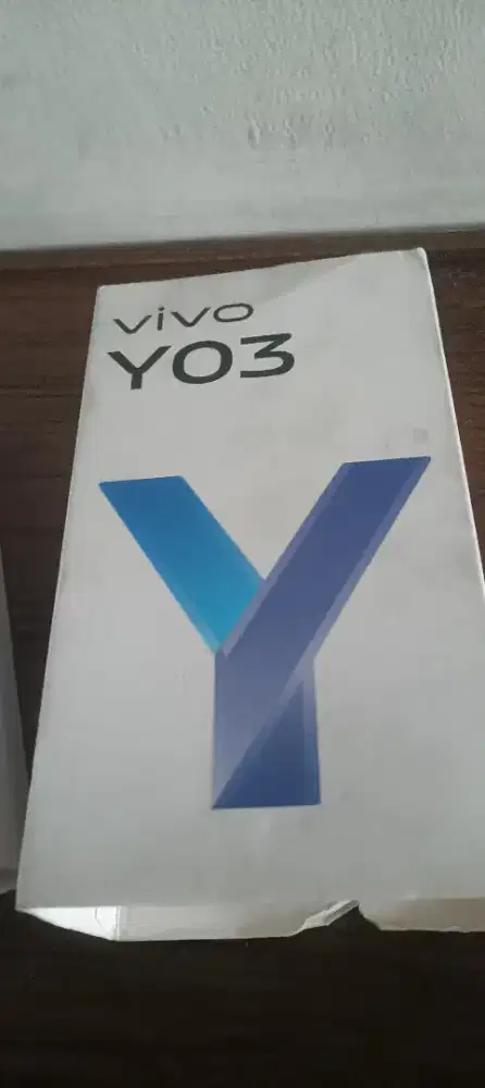 Vivo y 03 ram 8/256