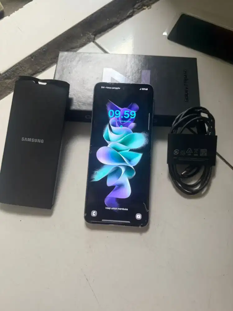 Samsung Z flip 3 128/8
