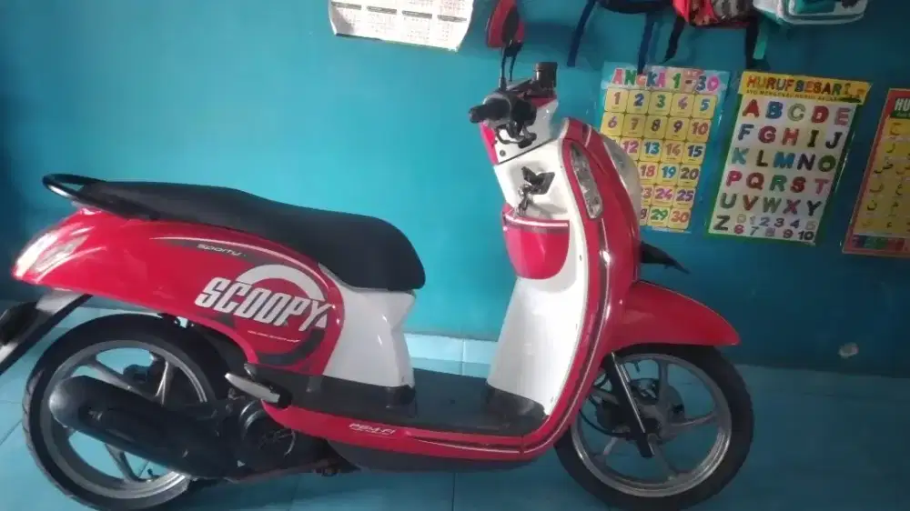 Jual Scoopy Statar yg halus siap pakai Surat2 lengkap hidup