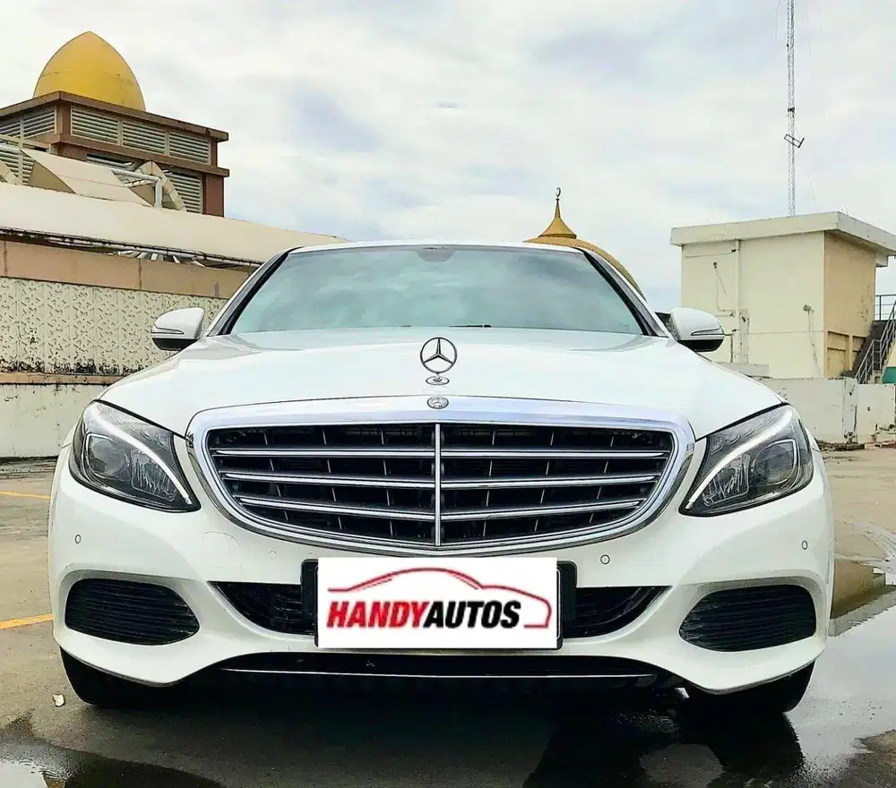 Mercedes Benz C250 Sunroof Tahun 2015 Automatic Putih