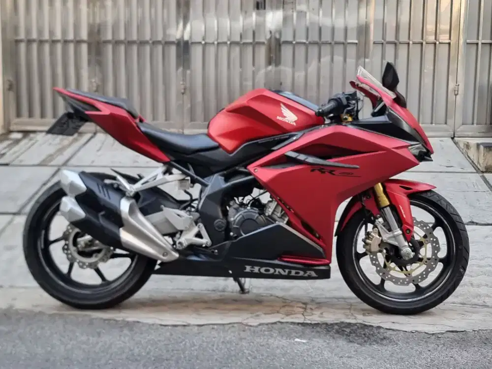 Honda Cbr 250rr ABS 2018 Km8000 Red doff merah mulus Cbr250rr
