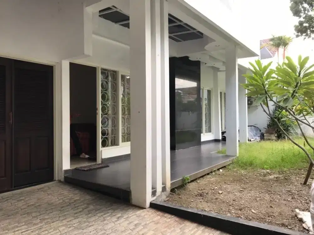 Dijual Rumah 4 Lantai Lokasi Jl. Kertajaya Indah Timur Surabaya