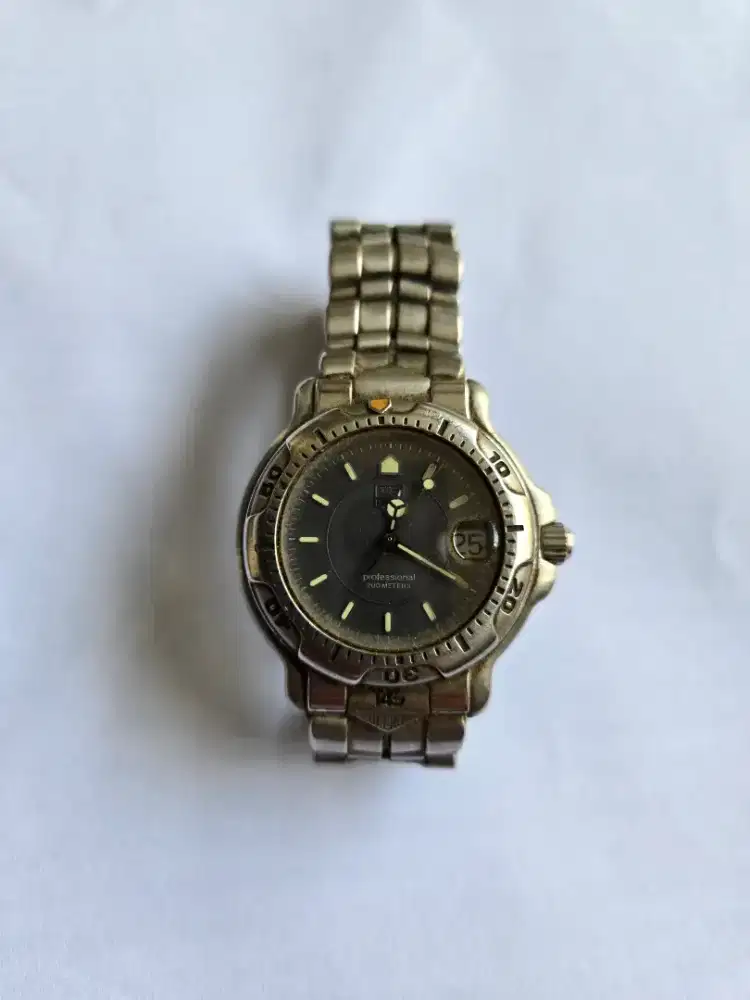 Jam tangan Tag Heuer WH 1212