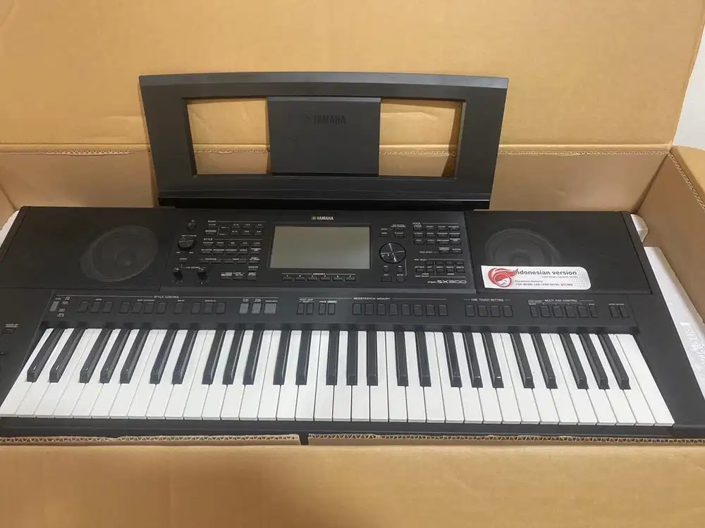 Keybord Yamaha Psr SX 900