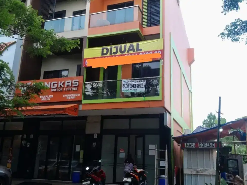 Di jual ruko siap usaha di Raffles hills cibubur