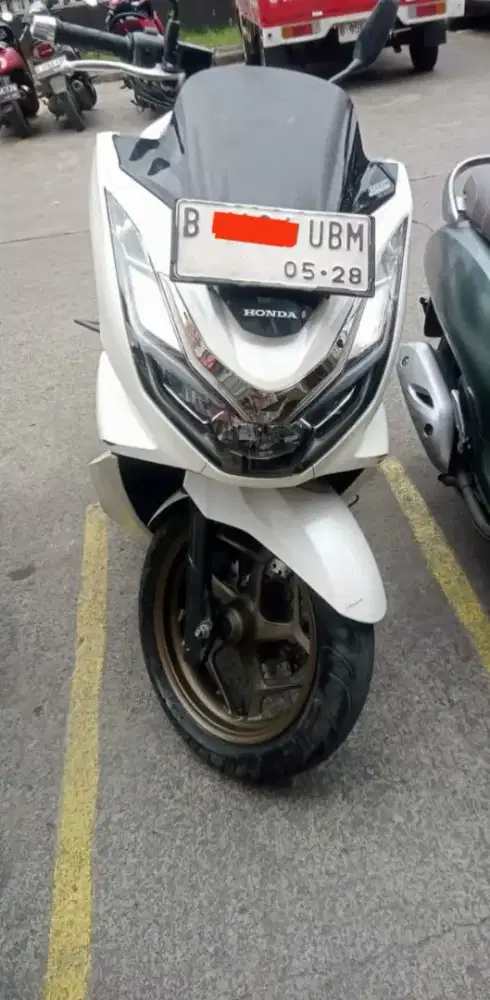 PCX 160 ABS 2023, Putih, Pajak Hidup, Tangan Pertama.