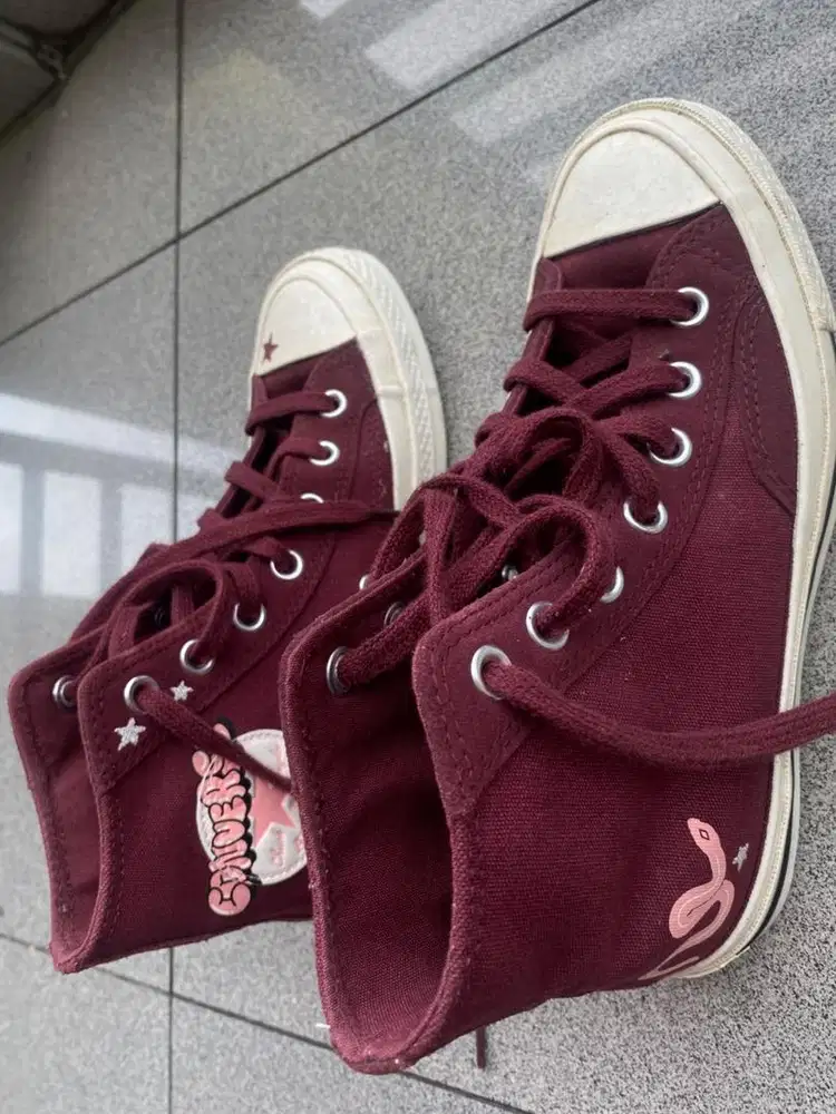 Converse Merah Women