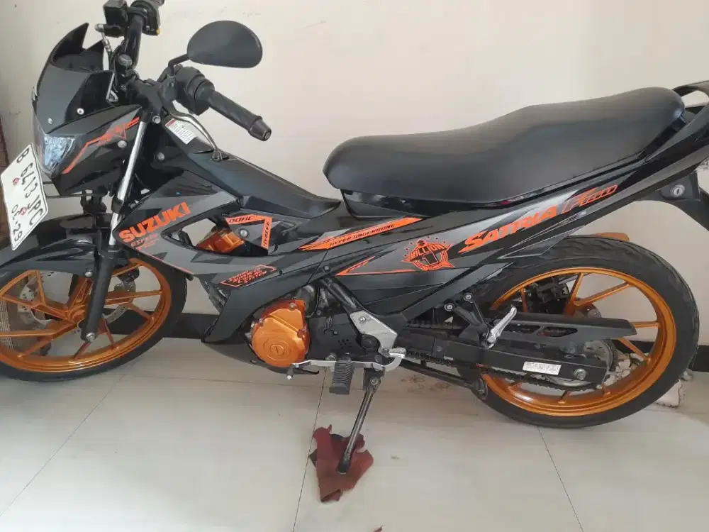 Dijual motor satria
