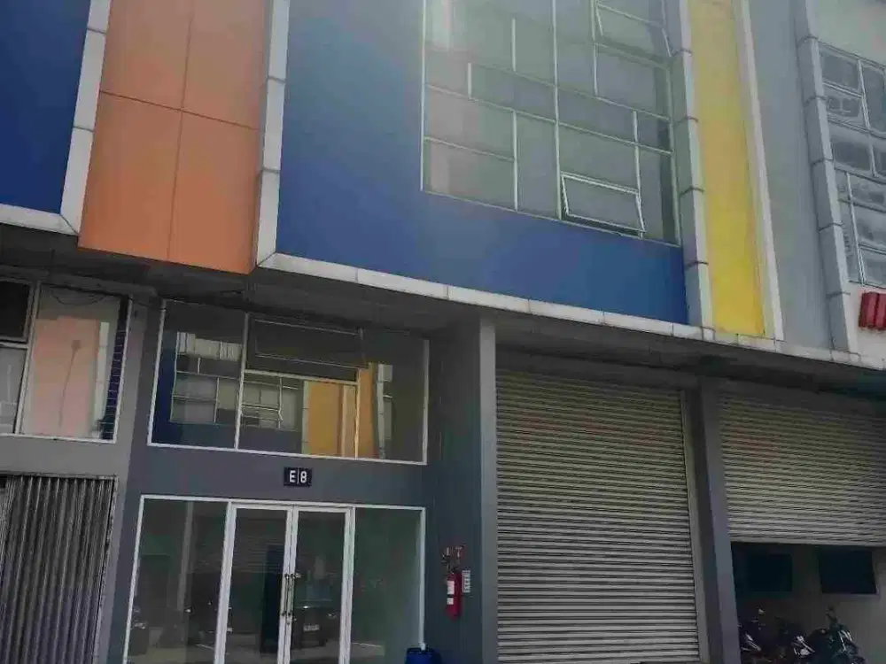 Gudang Siap Pakai Samping Tol Kawasan Duta Indah Iconic Tangerang Luas 399m