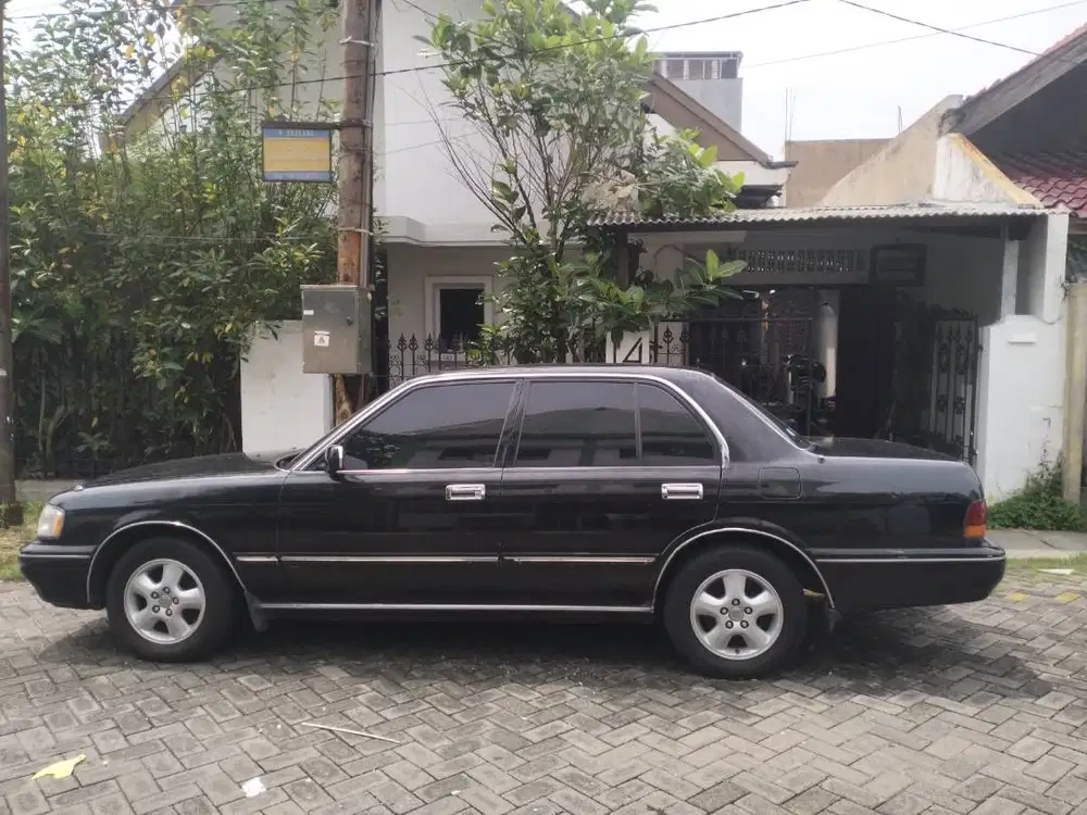TOYOTA CROWN SUPER SALOON 1996 MT ANTIK