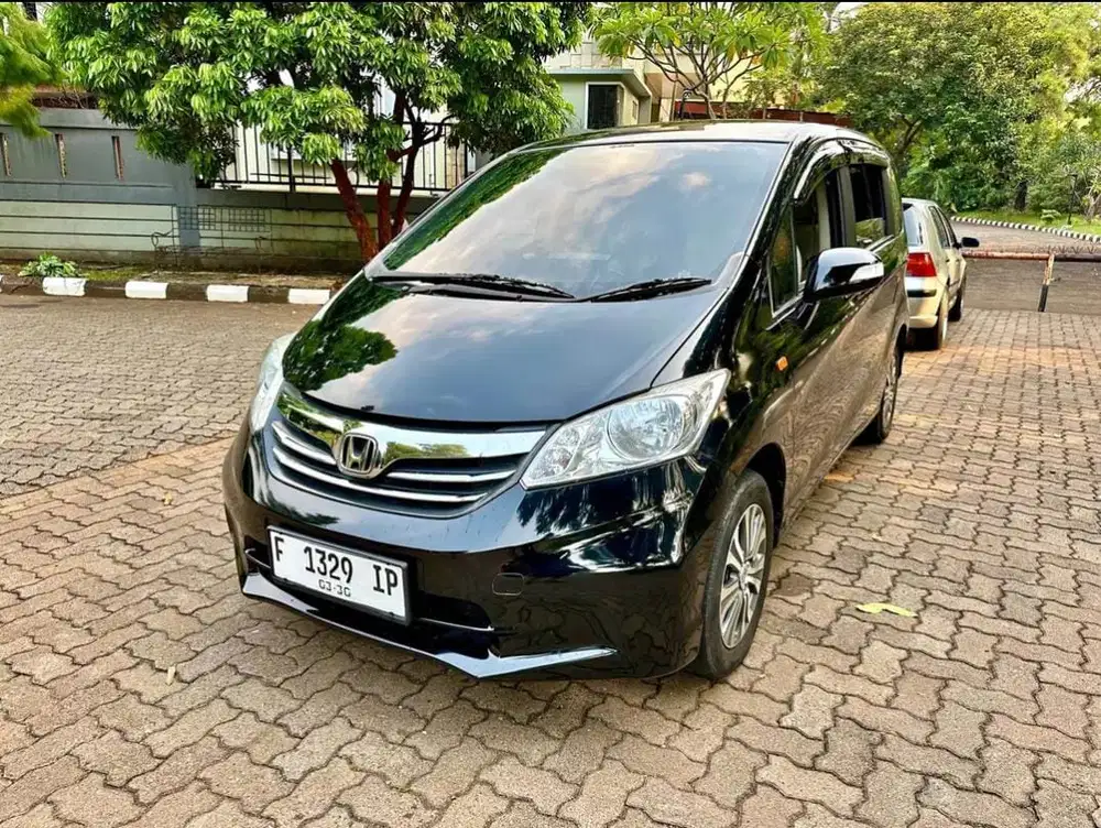 Honda Freed 2013 Bensin